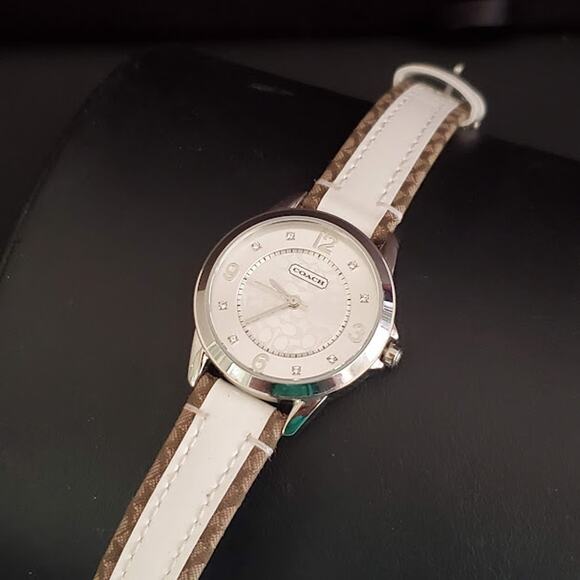 Coach Classic Silver Dial Ladies Watch with Two-Toned Leather Band Coach 37mm - Picture 10 of 10